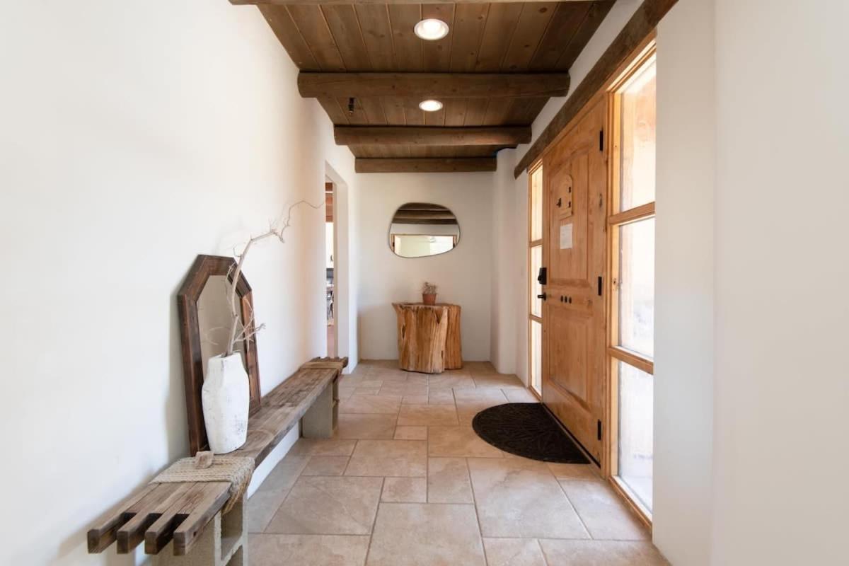 Renovated Lodge - Room 1 With Pool Access Joshua Tree Extérieur photo