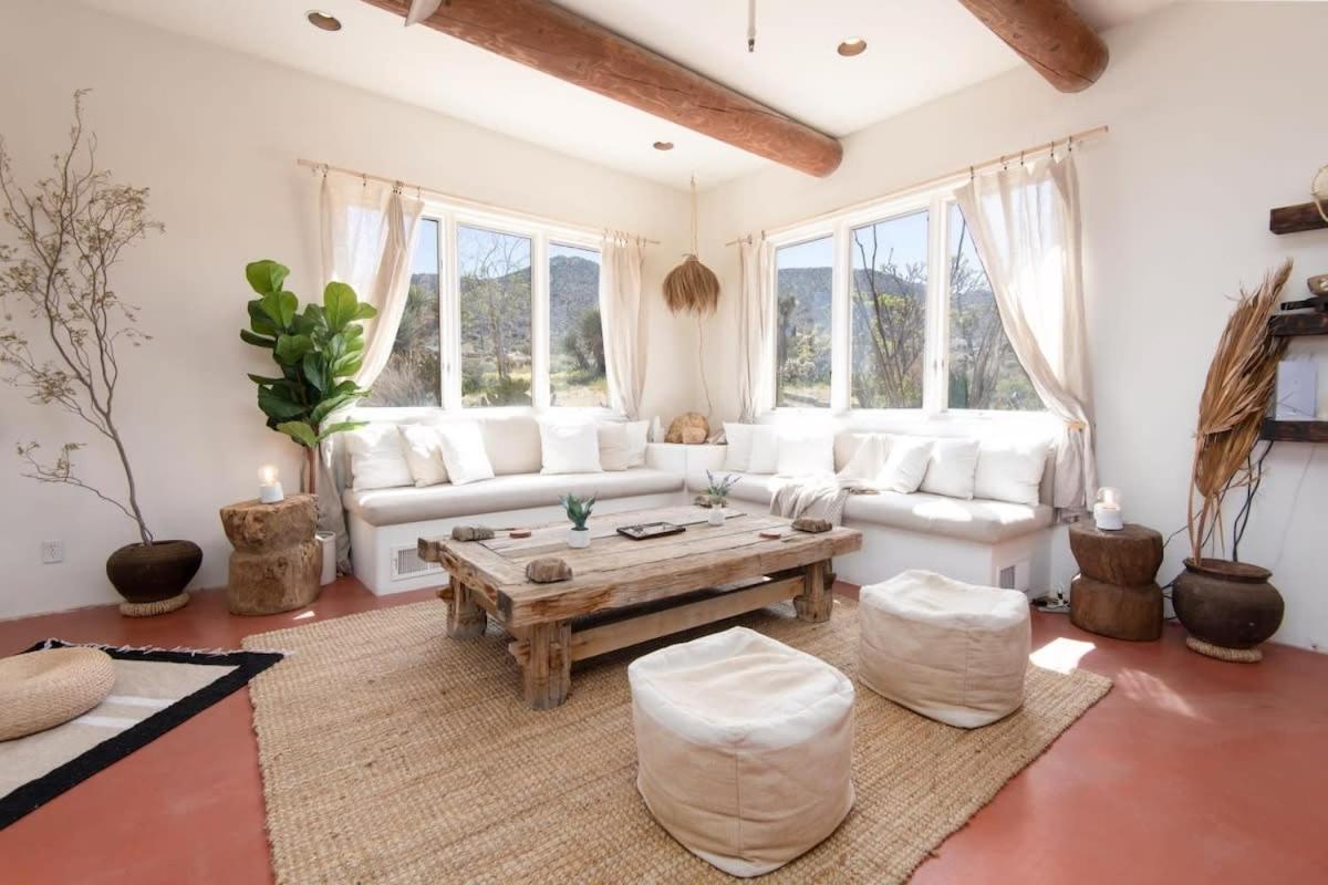 Renovated Lodge - Room 1 With Pool Access Joshua Tree Extérieur photo