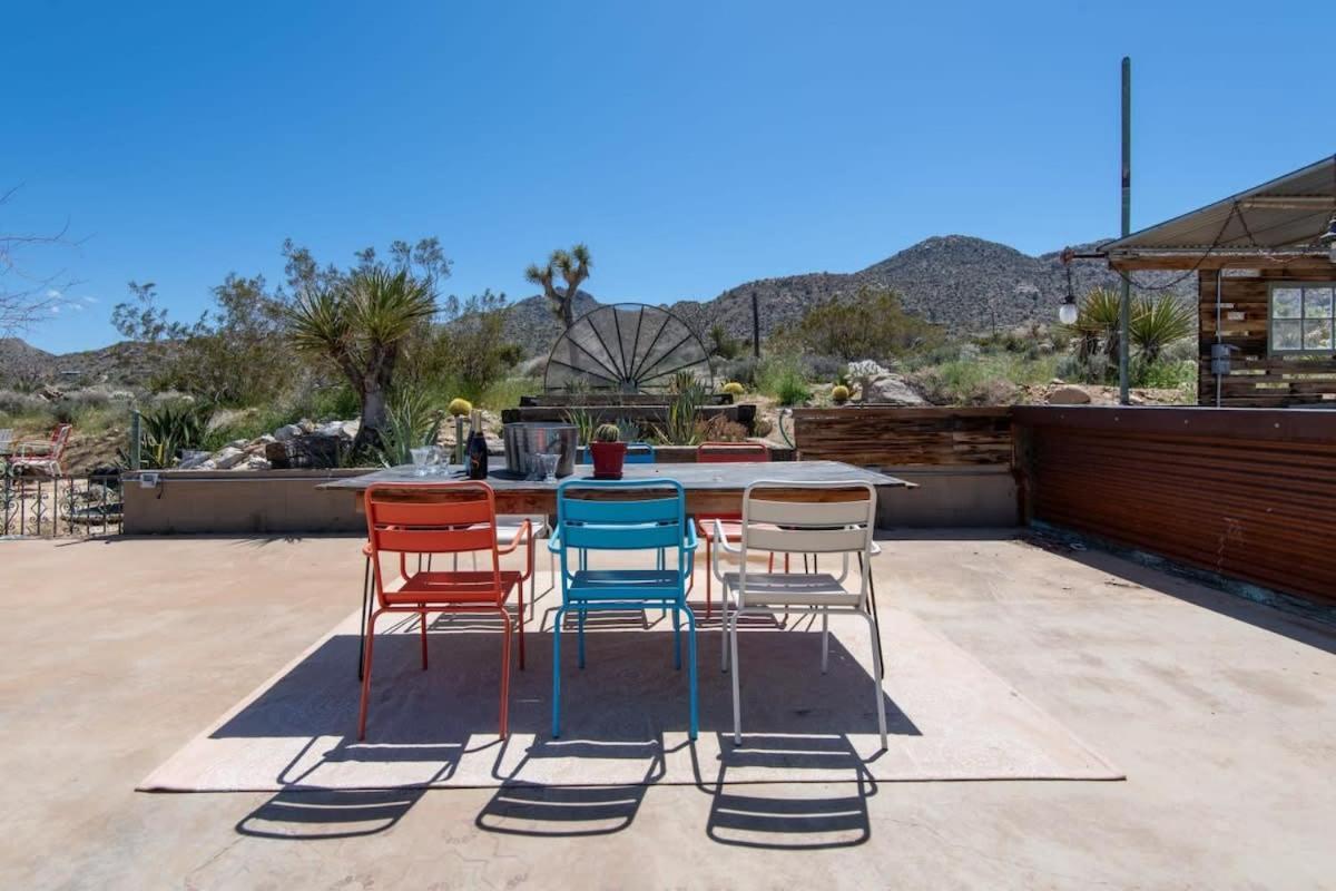 Renovated Lodge - Room 1 With Pool Access Joshua Tree Extérieur photo
