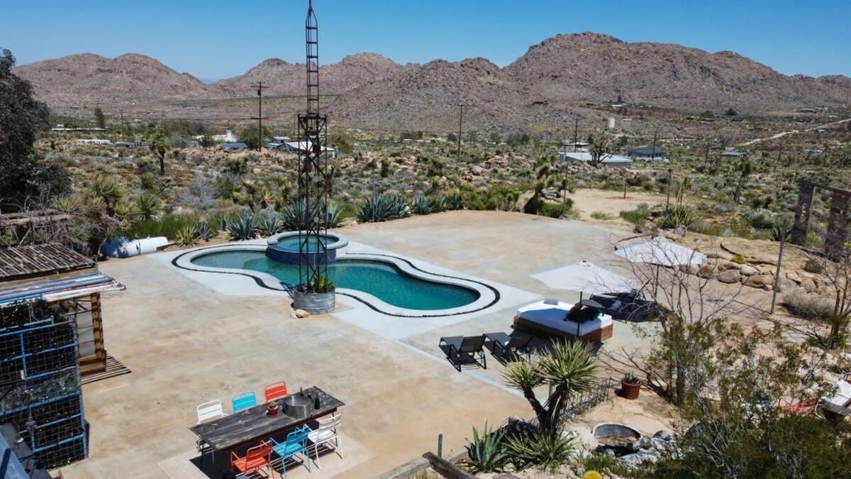 Renovated Lodge - Room 1 With Pool Access Joshua Tree Extérieur photo